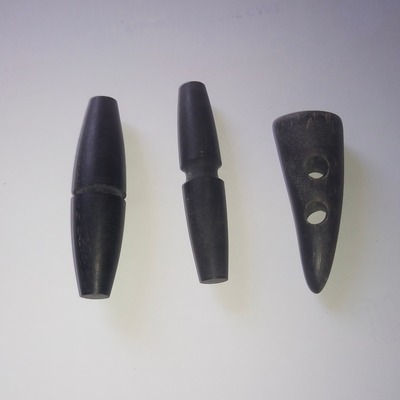 Natural Buffalo Horn Toggles Buttons 25