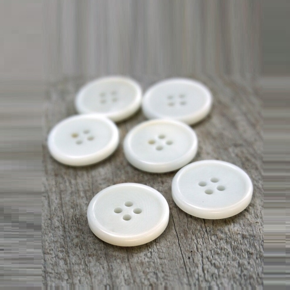 Buffalo Horn Finished Buttons 101