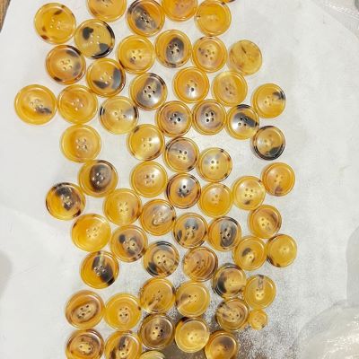 Buffalo Horn Finished Buttons 112